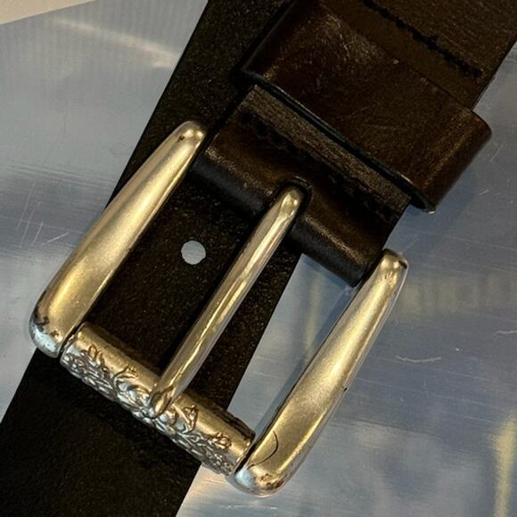 EUC Fossil Mens Genuine Leather Black Medium Belt‎ Silver Buckle w/ Flowers - Picture 2 of 6